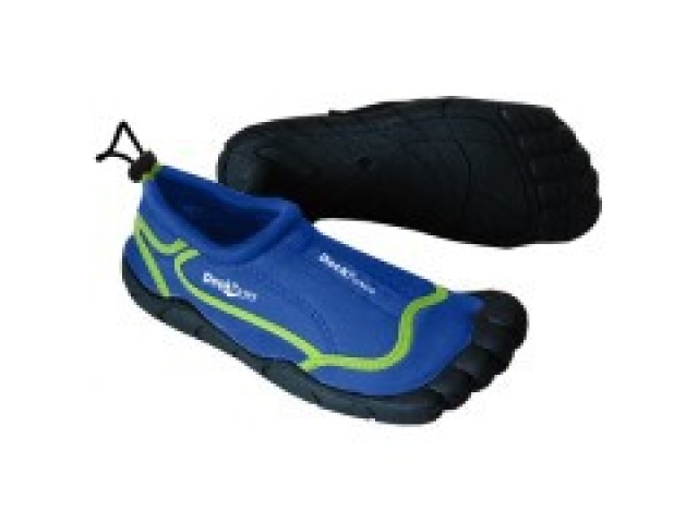 Youth Footloose Watershoes size 3