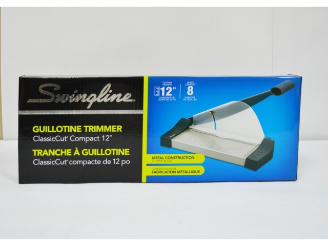 SWINGLINE GUILLOTINE COMPACT 12 TRIMMER\