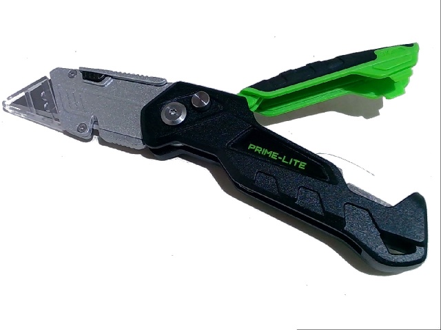 Utility knife folding with 3 position lock 3 spare blades